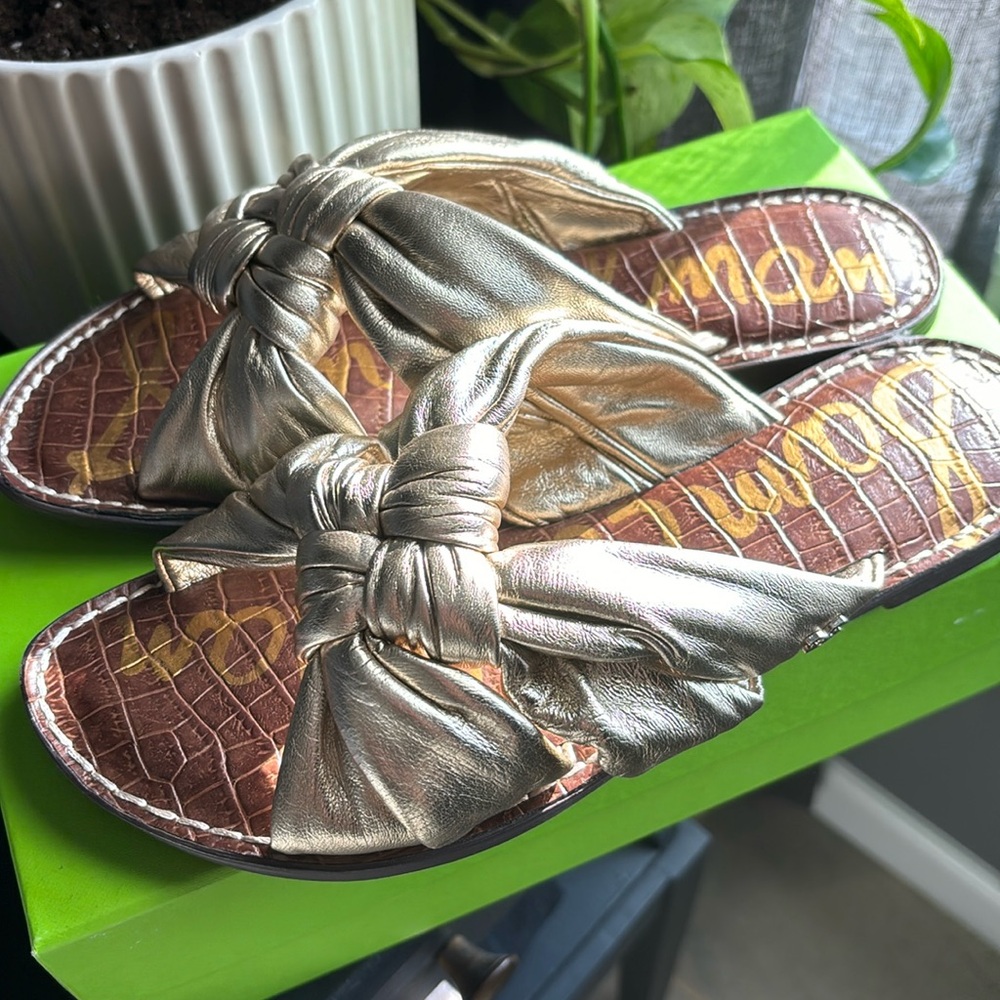 Sam Edelman Leather Sandal in Gold